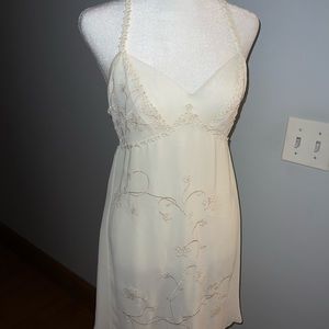 Flora Nikrooz Cream Slip On/Chemise Vintage Inspired Size Large